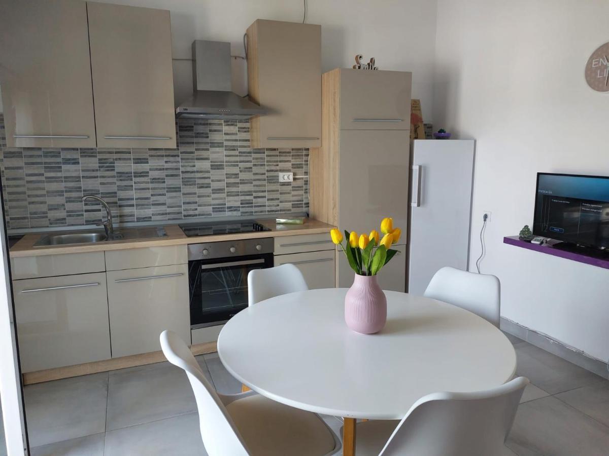 Apartmani Radic Rg Rogoznica (Sibenik-Knin) Exterior foto